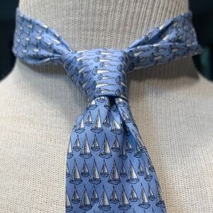 VINEYARD VINES SAILBOATS 100% SILK NECKTIE